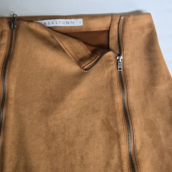 Tinseltown Tan Suede Mini Skirt.Size S - Picture 9 of 11